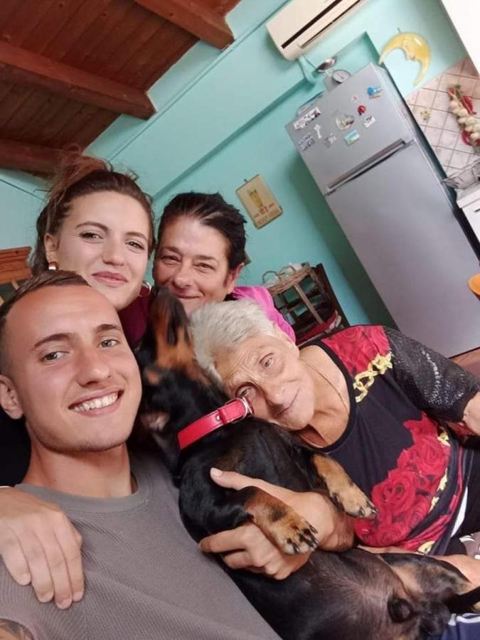 Casa Vacanza Zia Ersilia Rotondi Exteriör bild