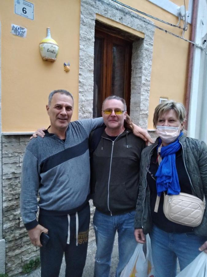 Casa Vacanza Zia Ersilia Rotondi Exteriör bild